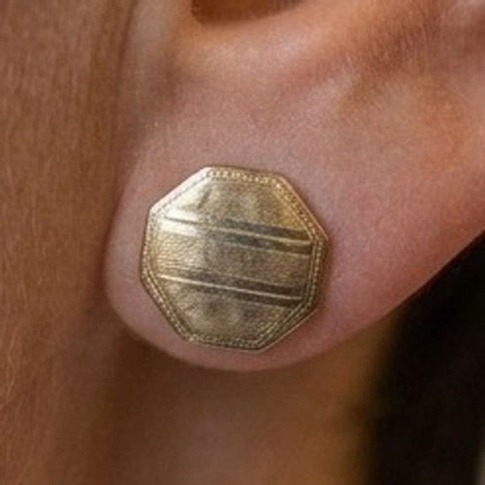 Vintage 8K Yellow Gold Octagonal Engine Turned Stud Earrings 333 Hallmark 0.5"
